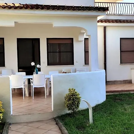 Delizioso Villino A Villa *
