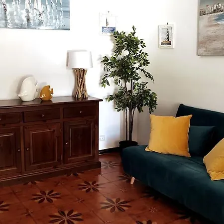 Delizioso Villino A Villa